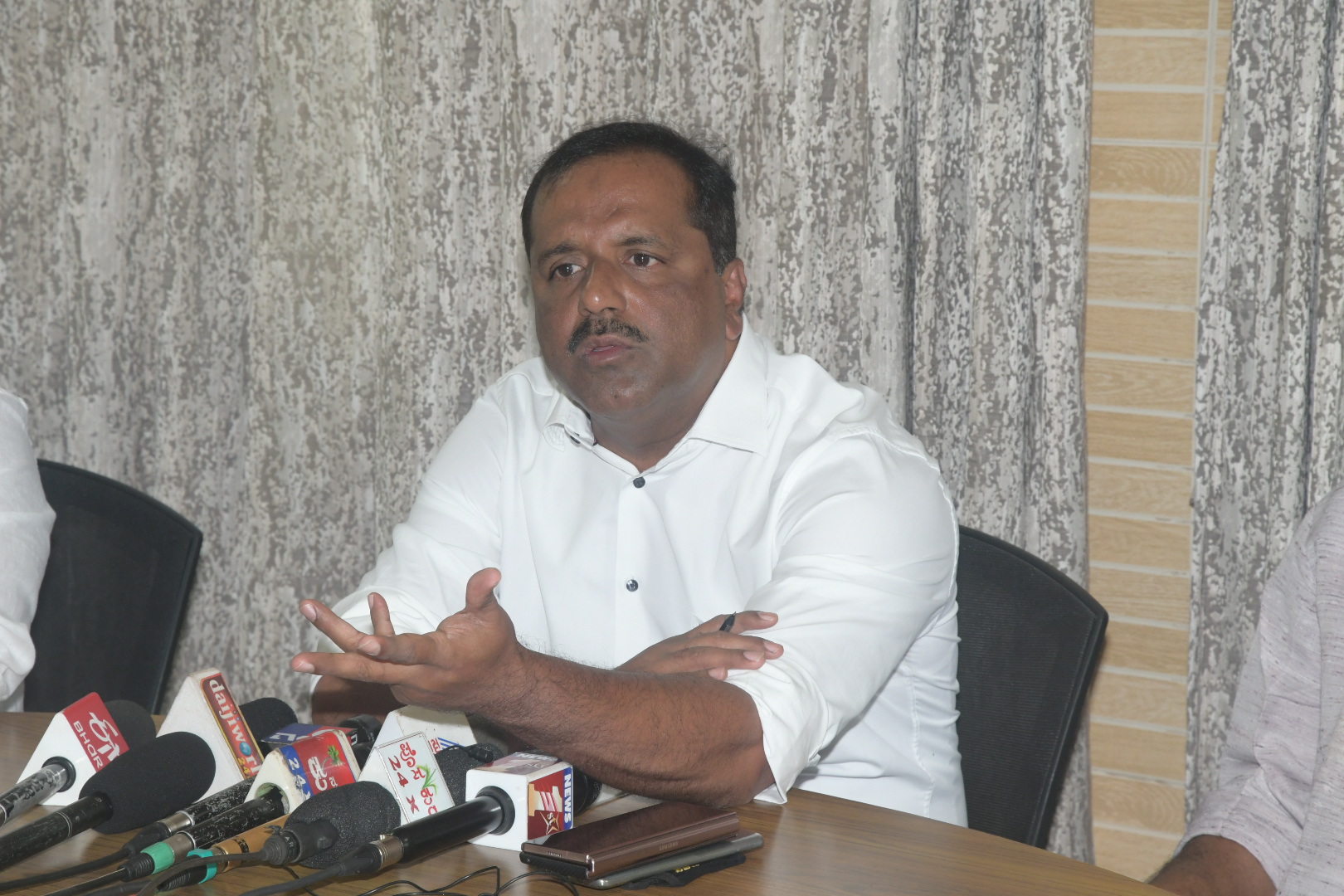 ​ಗೋಡೆ ಬರಹದ ಹಿಂದಿರುವ ಷಡ್ಯಂತ್ರ ಬಹಿರಂಗ ಪಡಿಸುವ ಹೊಣೆಗಾರಿಕೆ  ಸರಕಾರದ್ದು : ಯು.ಟಿ.ಖಾದರ್