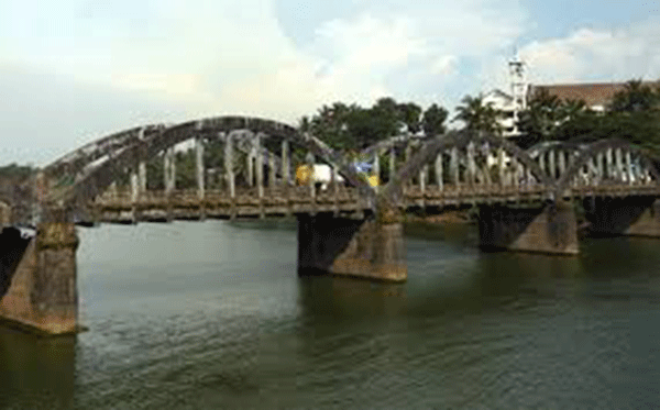 ಕೂಳೂರು ಮೇಲ್ಸೇತುವೆಯಿಂದ ವ್ಯಕ್ತಿಯೋರ್ವ ನದಿಗೆ ಹಾರಿರುವ ಶಂಕೆ: ಶೋಧ ಕಾರ್ಯ ಆರಂಭ