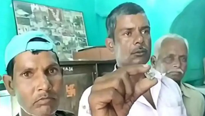 ಗಣಿಯಲ್ಲಿ ಎರಡು ವಜ್ರಗಳನ್ನು ಶೋಧಿಸಿದ ಇಬ್ಬರು ಕಾರ್ಮಿಕರಿಗೆ ಕುಬೇರರಾಗುವ ಅದೃಷ್ಟ