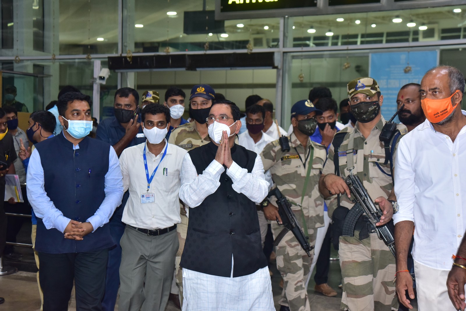 ರಾಜ್ಯದ ಮುಖ್ಯ ಮಂತ್ರಿ ಬದಲಾವಣೆ ಇಲ್ಲ : ಪ್ರಹ್ಲಾದ್ ಜೋಶಿ