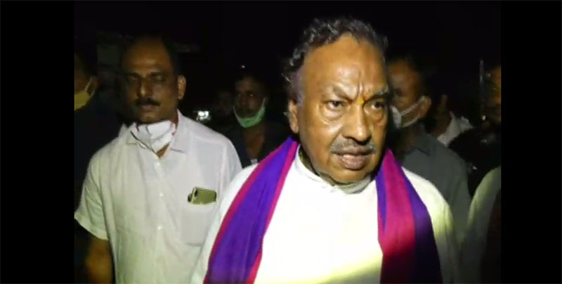 ಸಿದ್ದರಾಮಯ್ಯಗೆ ಹುಚ್ಚು ಹಿಡಿದುಹೋಗಿದೆ: ಈಶ್ವರಪ್ಪ