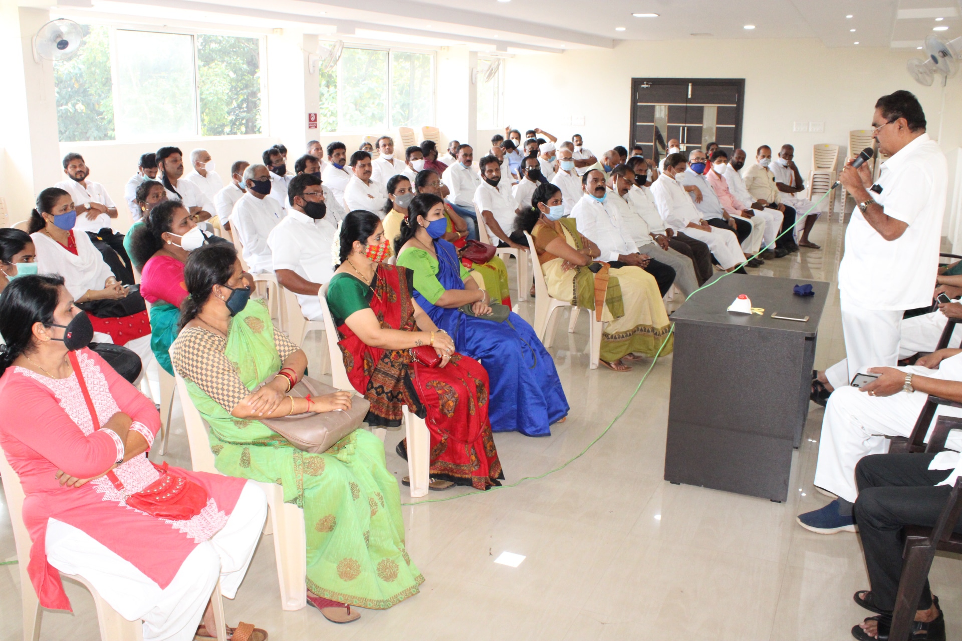 ದ.ಕ. ಜಿಲ್ಲಾ ಕಾಂಗ್ರೆಸ್ ವಿಶೇಷ ಸಭೆ : ನ.9ರಂದು ಕೆಂಜಾರಿನಲ್ಲಿ ಪ್ರತಿಭಟನೆಗೆ ನಿರ್ಧಾರ