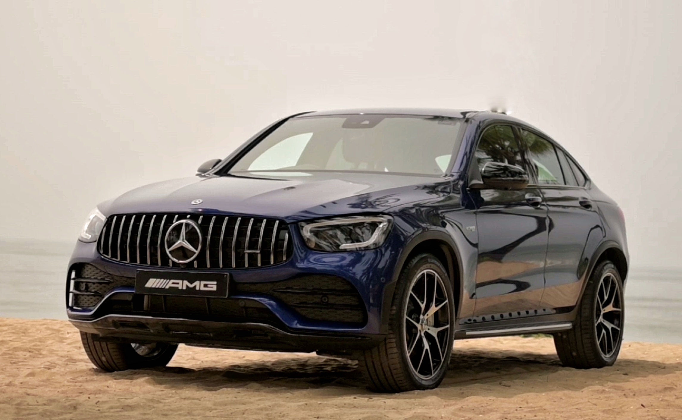 ಮಂಗಳೂರು: ಮರ್ಸಿಡಿಸ್-ಬೆಂಝ್ ಸುಂದರಂ ಮೋಟರ್ಸ್‌ನಿಂದ ಮೊದಲ ಮೇಡ್ ಇನ್ ಇಂಡಿಯಾ ಎಎಂಜಿ ಬಿಡುಗಡೆ