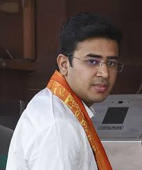 ಮಾಸ್ಕ್ ಧರಿಸದೇ ಇರುವುದಕ್ಕೆ ಸಂಸದ ತೇಜಸ್ವಿ ಸೂರ್ಯ, ಇತರ ರಾಜಕಾರಣಿಗಳಿಂದ ದಂಡ ವಸೂಲಿ ಮಾಡಿದ್ದೀರಾ?