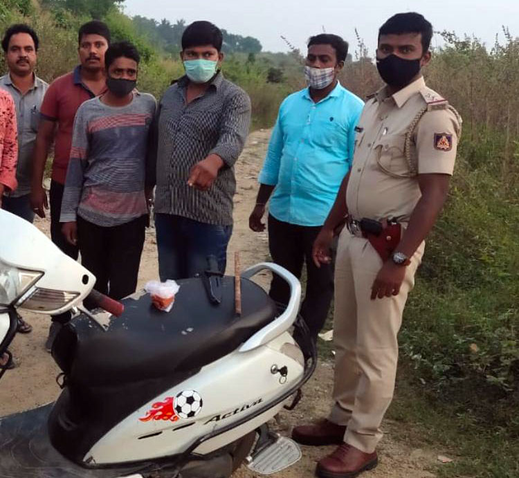 ಖಾರದಪುಡಿ ಬಳಸಿ ದರೋಡೆಗೆ ಯತ್ನ : ಇಬ್ಬರು ಆರೋಪಿಗಳು ಸೆರೆ