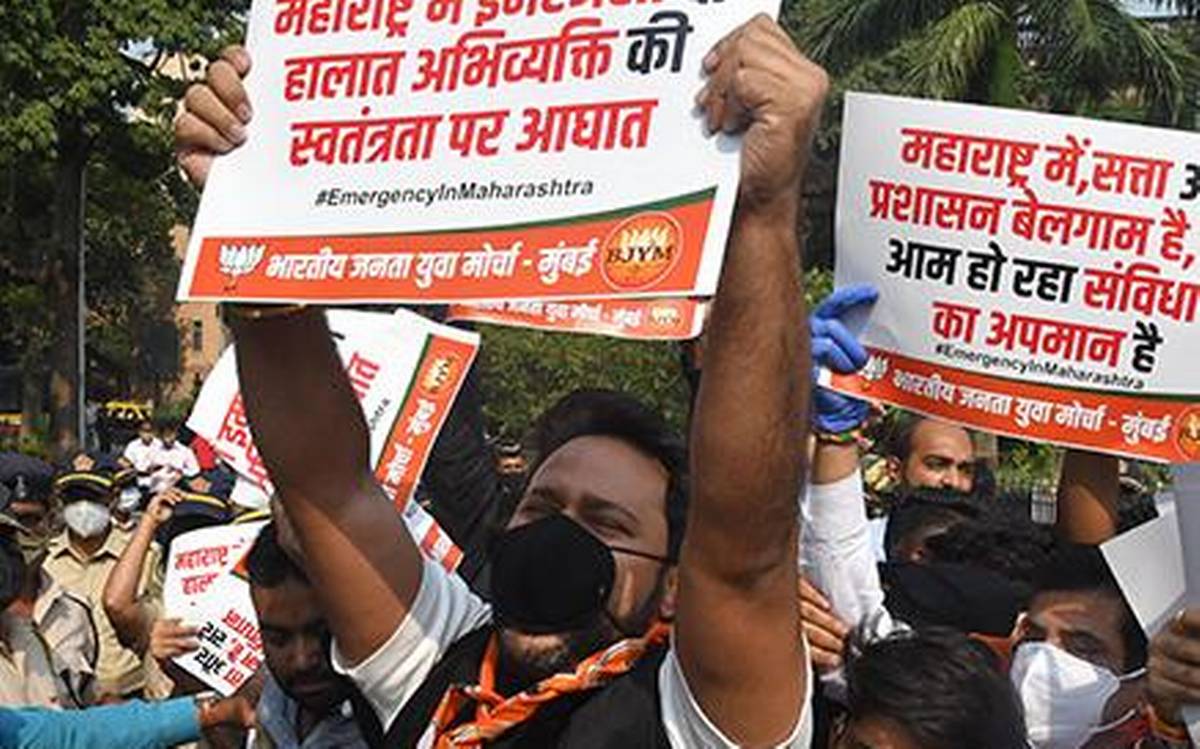 ಅರ್ನಬ್ ಬಂಧನ ಖಂಡಿಸಿ ಪ್ರತಿಭಟನೆ ನಡೆಸುತ್ತಿದ್ದ ಬಿಜೆಪಿ ಶಾಸಕ, ಇತರ ಮೂವರ ಬಂಧನ