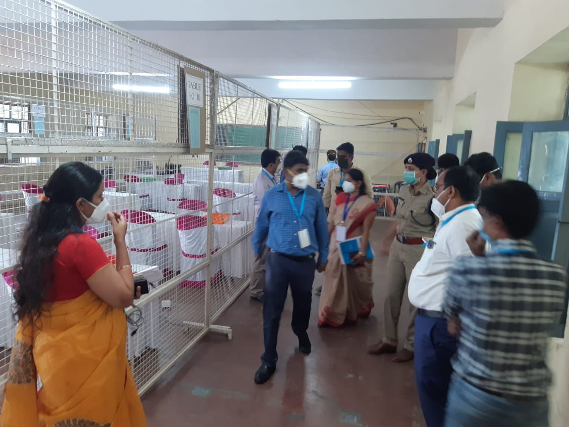 ನಾಳೆ ಶಿರಾ ಉಪಚುನಾವಣೆ ಮತ ಎಣಿಕೆ: ಜಿಲ್ಲಾಡಳಿತದಿಂದ ಸಕಲ ಸಿದ್ಧತೆ- ಡಿಸಿ ಡಾ.ರಾಕೇಶ್ ಕುಮಾರ್