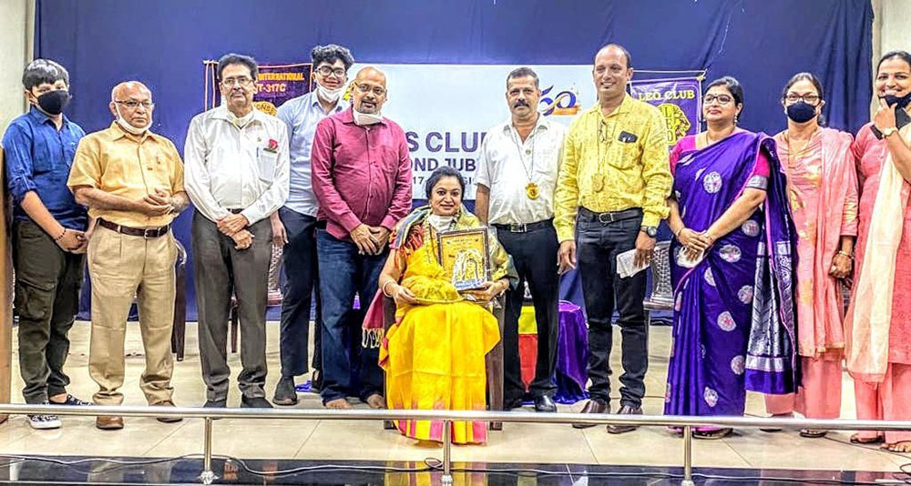 ಡಾ.ಸುಲತಾ ಭಂಡಾರಿಗೆ ಲಯನ್ಸ್ ಕನ್ನಡ ರಾಜ್ಯೋತ್ಸವ ಪ್ರಶಸ್ತಿ ಪ್ರದಾನ