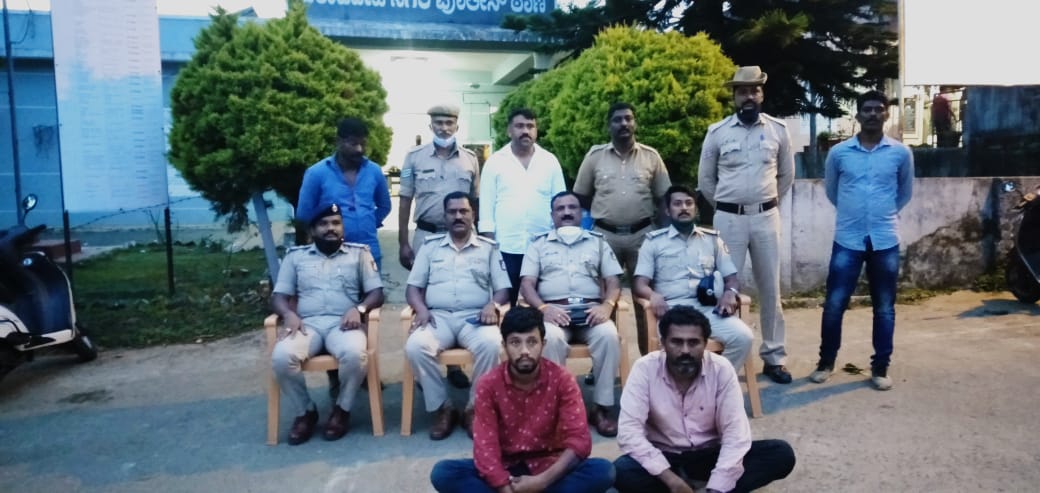 ಕಳ್ಳತನ ಪ್ರಕರಣ: ವಿರಾಜಪೇಟೆ ಪೊಲೀಸರಿಂದ ಪುತ್ತೂರು ಮೂಲದ ಇಬ್ಬರ ಬಂಧನ