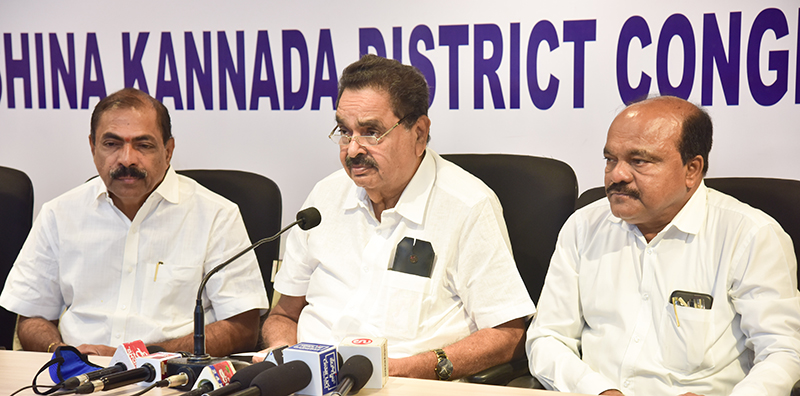 ದ.ಕ. ಜಿಲ್ಲೆಯಲ್ಲಿ ಪಾರದರ್ಶಕ ಗ್ರಾ.ಪಂ. ಚುನಾವಣೆಗೆ ಚುನಾವಣಾಧಿಕಾರಿ ಸೂಕ್ತ ಕ್ರಮ ಕೈಗೊಳ್ಳಲಿ : ರಮಾನಾಥ ರೈ