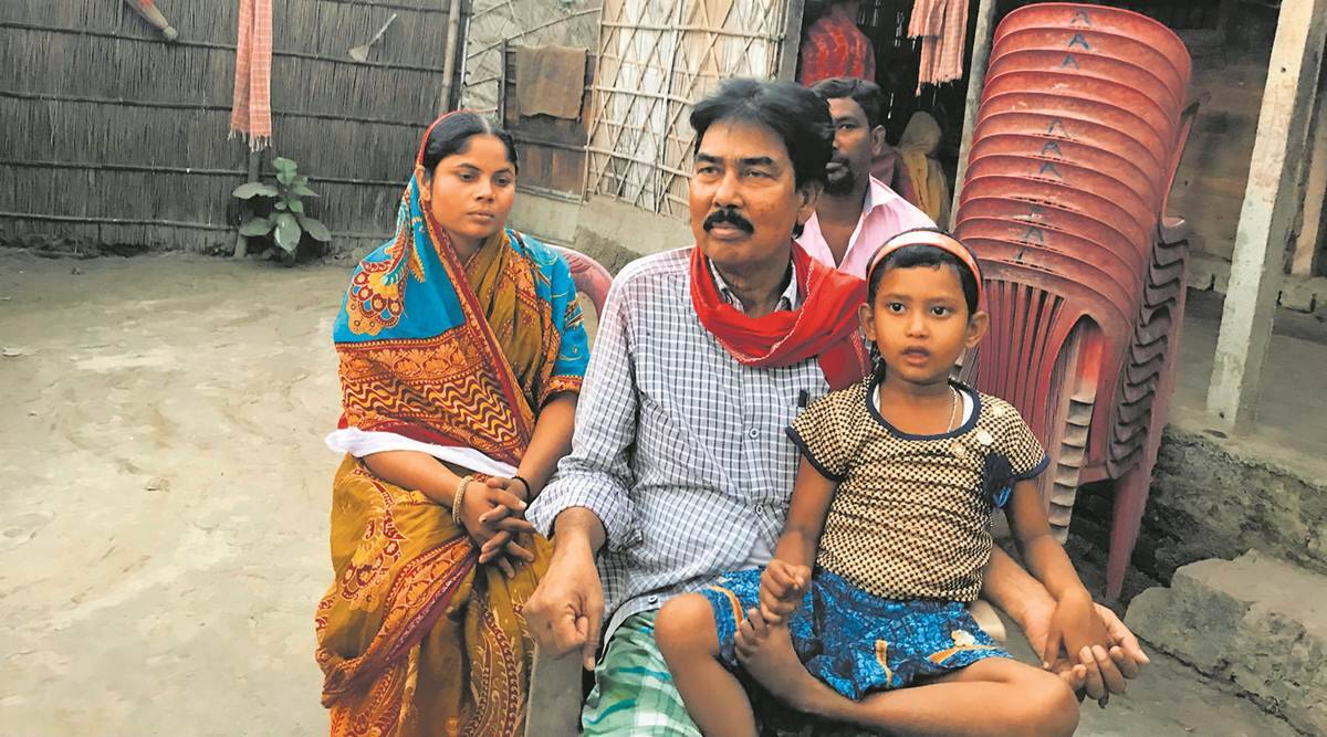 ನಾರಿನ ಛಾವಣಿ, ಮಣ್ಣಿನ ನೆಲದ ಮನೆಯಲ್ಲಿ ವಾಸಿಸುತ್ತಿರುವ ನಾಲ್ಕು ಬಾರಿಯ ಶಾಸಕ ಮಹಬೂಬ್ ಆಲಮ್!