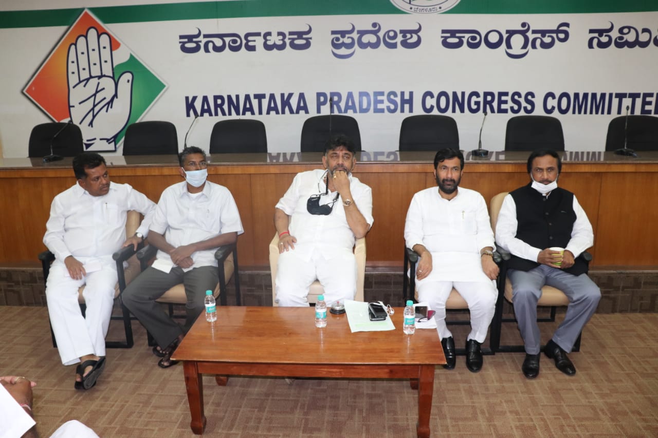 ಎಲ್ಲ ಪಾಲಿಕೆ ಚುನಾವಣೆಗಳಲ್ಲಿ ಪಕ್ಷದ ಚಿಹ್ನೆಯಿಂದಲೇ ಸ್ಪರ್ಧೆ : ಡಿ.ಕೆ ಶಿವಕುಮಾರ್