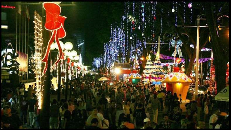 ಕೋವಿಡ್ ಸಂಕಷ್ಟದ ನಡುವೆಯೇ ಕ್ರಿಸ್ಮಸ್ ಸಂಭ್ರಮಾಚರಣೆಗೆ ಸಿದ್ಧತೆ: ಹೊಸ ವರ್ಷಾಚರಣೆಗೆ ಕರ್ಫ್ಯೂ ಅಡ್ಡಿ