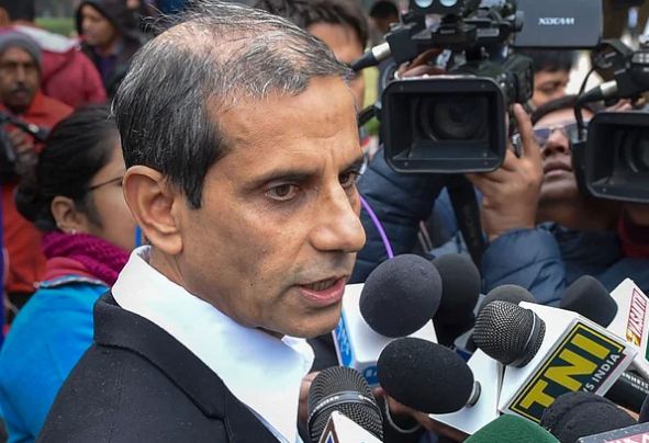 ಪೊಲೀಸರು ನನ್ನ ಮೇಲೆ ಹಲ್ಲೆ ನಡೆಸಿದ್ದಾರೆ,ಕಕ್ಷಿದಾರರಿಗೆ ಬೆದರಿಕೆಯೊಡ್ಡಿದ್ದಾರೆ:ದಿಲ್ಲಿ ದಂಗೆ ಆರೋಪಿಗಳ ವಕೀಲ ಪ್ರಾಚಾ