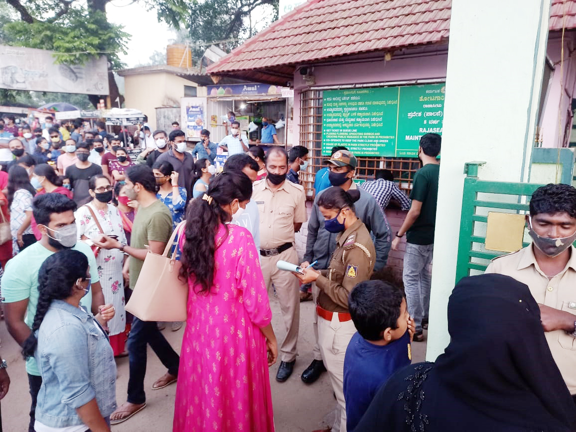 ಕೋವಿಡ್ ನಿರ್ಭೀತಿ: ಕೊಡಗಿನ ಪ್ರವಾಸಿತಾಣಗಳು ಭರ್ತಿ