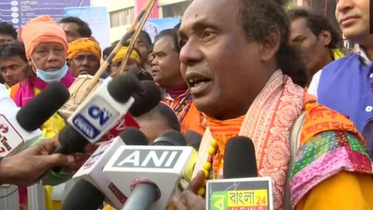 ನಮಗೆ ಮಾಸಾಶನ ನೀಡಿದ ಮಮತಾರನ್ನು ನಾವೇಕೆ ಬೆಂಬಲಿಸಬಾರದು: ಅಮಿತ್ ಶಾಗೆ ಊಟ ಬಡಿಸಿದ್ದ ಜನಪದ ಗಾಯಕ ಬಸುದೇಬ್ ದಾಸ್