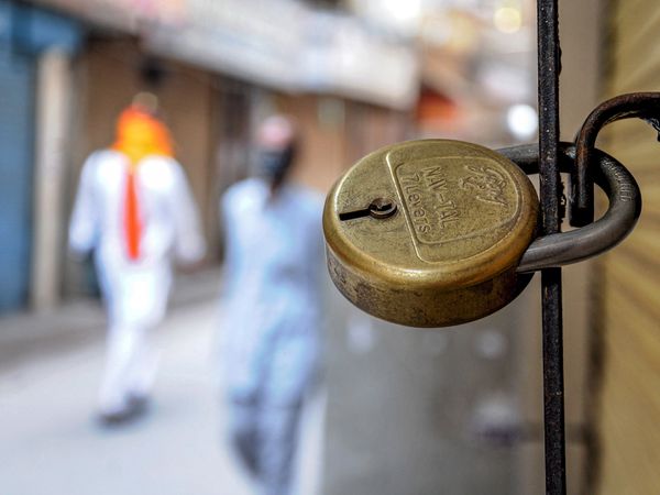 ಕೊರೋನ ಲಾಕ್‌ಡೌನ್ ನಿರ್ಬಂಧಗಳನ್ನು ಜ.31ರ ವರೆಗೆ ವಿಸ್ತರಿಸಿದ ಮಹಾರಾಷ್ಟ್ರ