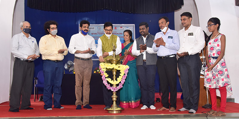 ಸ್ವಯಂ ಸೇವೆಯ ಕಿಚ್ಚು ನಮ್ಮಳಗಿನಿಂದ ಬರಲಿ: ಪ್ರೊ. ಸುಬ್ರಹ್ಮಣ್ಯ ಯಡಪಡಿತ್ತಾಯ