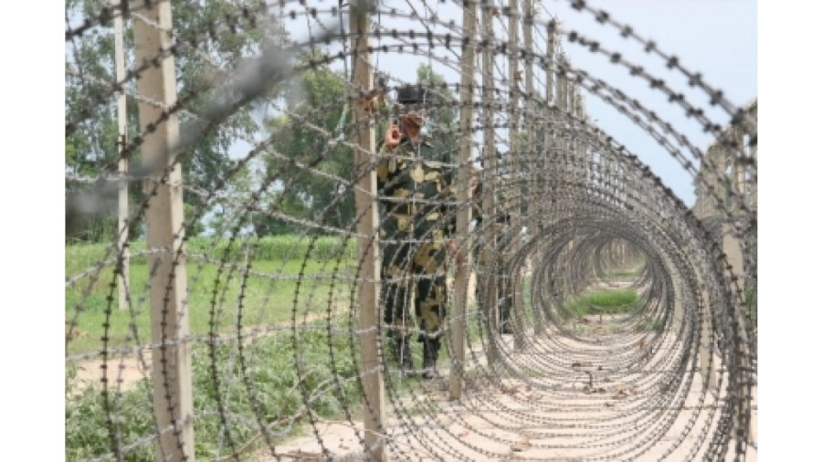 ಪಾಕಿಸ್ತಾನ ಆಕ್ರಮಿತ ಕಾಶ್ಮೀರದಿಂದ ಎಲ್‌ಒಸಿ ದಾಟಿ ಬಂದ ಇಬ್ಬರು ಬಾಲಕಿಯರು