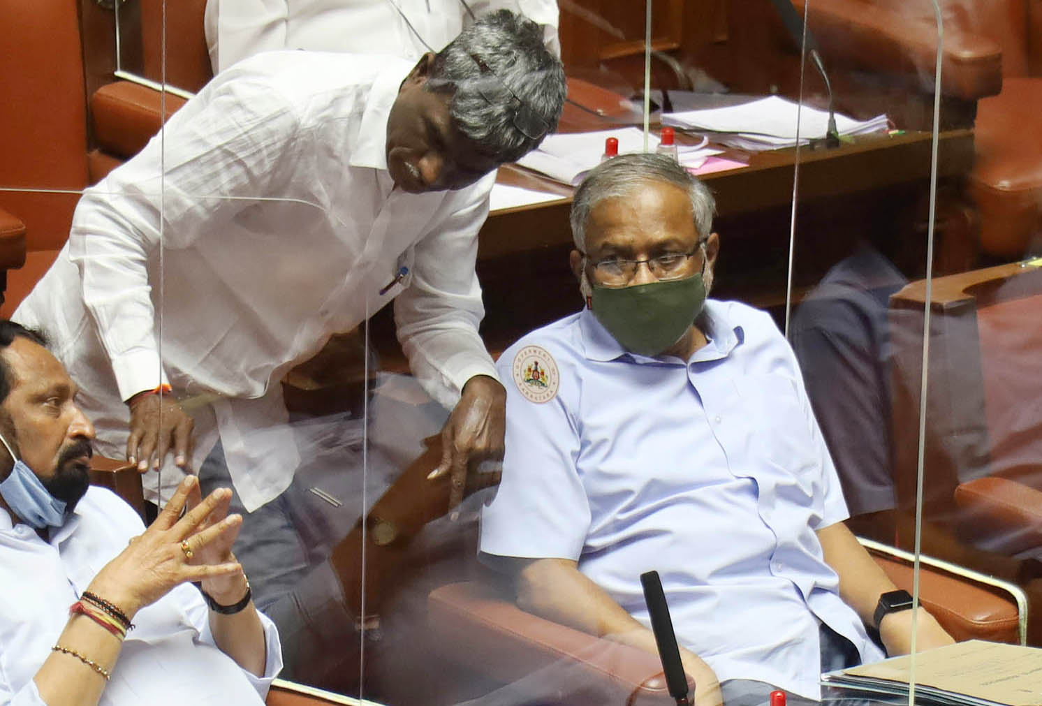 ಅಧಿವೇಶನದಲ್ಲಿ ಚರ್ಚೆಗೆ ಗ್ರಾಸವಾದ ಸಚಿವ ಸುರೇಶ್‍ ಕುಮಾರ್ ಟ್ವೀಟ್