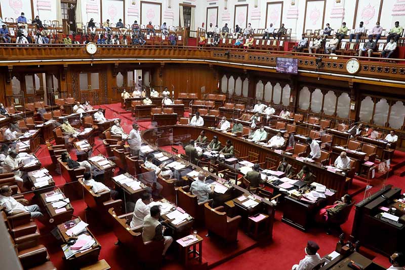 ಜೆಡಿಎಸ್ ಬೆಂಬಲದೊಂದಿಗೆ ಪರಿಷತ್ ನಲ್ಲಿ ಕರ್ನಾಟಕ ಭೂ ಸುಧಾರಣಾ ತಿದ್ದುಪಡಿ ವಿಧೇಯಕ ಅಂಗೀಕಾರ