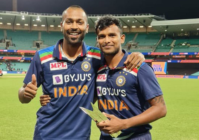 ಸರಣಿ ಶ್ರೇಷ್ಠ ಪ್ರಶಸ್ತಿಯನ್ನು ನಟರಾಜನ್ ಗೆ ನೀಡಿ ಅಭಿಮಾನಿಗಳ ಹೃದಯ ಗೆದ್ದ ಪಾಂಡ್ಯ