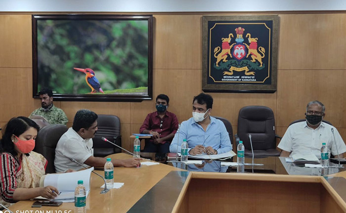 ಶಾಲೆ ಆರಂಭಿಸುವ ಬಗ್ಗೆ ಸಿಎಂ ಜೊತೆ ಚರ್ಚಿಸಿ ನಿರ್ಧಾರ: ಸಚಿವ ಸುರೇಶ್ ಕುಮಾರ್