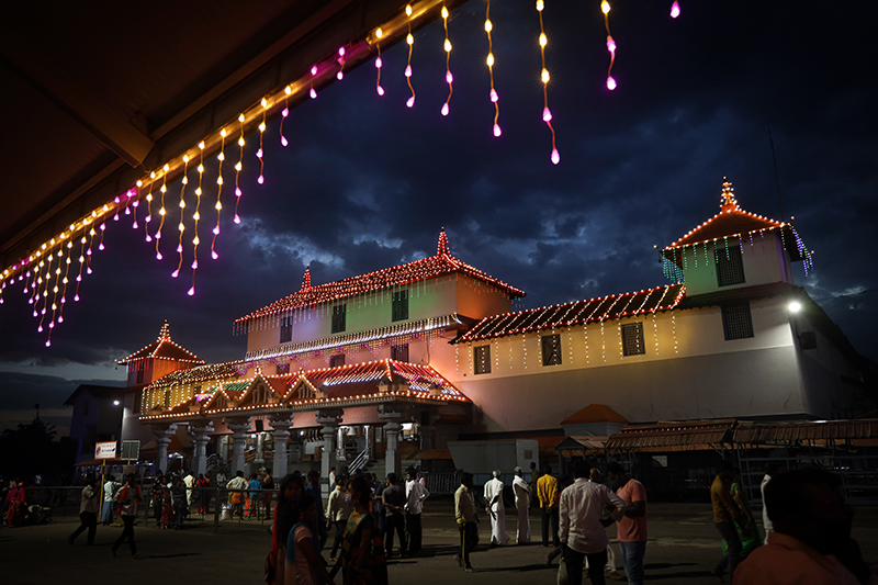 ಶ್ರೀ ಕ್ಷೇತ್ರ ಧರ್ಮಸ್ಥಳದಲ್ಲಿ ಲಕ್ಷ ದೀಪೋತ್ಸವ ಆರಂಭ