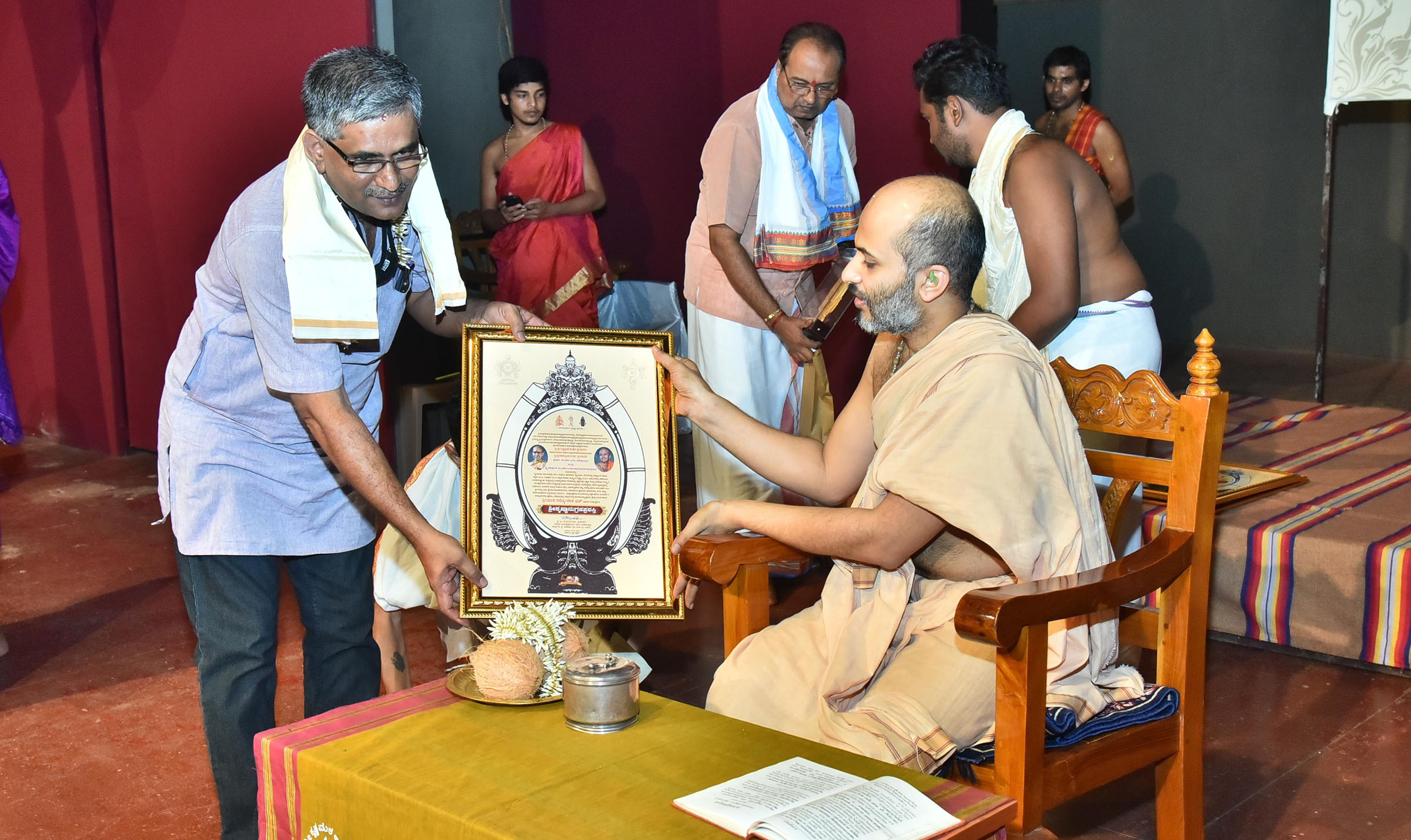 ಸಪ್ತೋತ್ಸವ ಕಾರ್ಯಕ್ರಮದಲ್ಲಿ ಸಾಧಕರಿಗೆ ಸನ್ಮಾನ