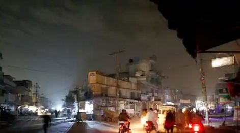 ಪವರ್‌ಗ್ರಿಡ್ ವೈಫಲ್ಯ: ಕತ್ತಲಲ್ಲಿ ಮುಳುಗಿದ ಪಾಕ್