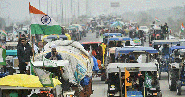 ​ದೇಶಕ್ಕೆ ಆಗುವ ಮುಜುಗರ ತಪ್ಪಿಸಲು ರೈತರ ಟ್ರ್ಯಾಕ್ಟರ್ ರ‍್ಯಾಲಿ ನಿಲ್ಲಿಸಿ: ಸುಪ್ರೀಂಗೆ ಕೇಂದ್ರ ಮೊರೆ