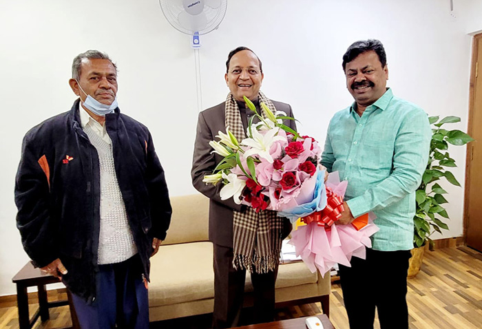 ದಿಲ್ಲಿಯಲ್ಲಿ ವರಿಷ್ಠರನ್ನು ಭೇಟಿಯಾದ ಎಂ.ಪಿ.ರೇಣುಕಾಚಾರ್ಯ: ಭ್ರಷ್ಟರನ್ನು ಸಚಿವ ಸಂಪುಟದಿಂದ ಕೈಬಿಡಲು ಮನವಿ