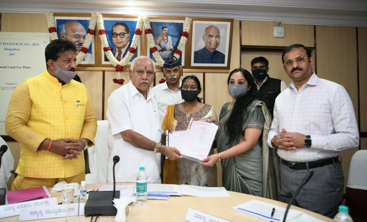 ಟ್ರಾಫಿಕ್ ಕಡಿಮೆ ಮಾಡಲು 21,091 ಕೋಟಿ ರೂ. ವೆಚ್ಚದಲ್ಲಿ ಪೆರಿಫೆರಲ್ ರಿಂಗ್ ರಸ್ತೆ: ಸಿಎಂ ಯಡಿಯೂರಪ್ಪ