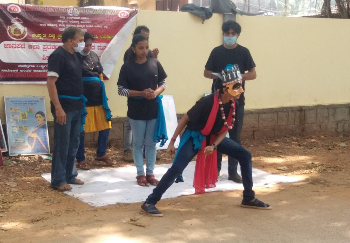 ಕೊಕ್ಕರ್ಣೆ: ಆರೋಗ್ಯ ಜಾಗೃತಿ ಬೀದಿನಾಟಕಕ್ಕೆ ಚಾಲನೆ