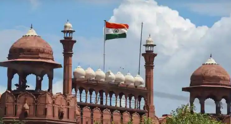 ಕೆಂಪುಕೋಟೆಯಲ್ಲಿ ಸತ್ತುಬಿದ್ದಿದ್ದ ಕಾಗೆಗಳಲ್ಲಿ ಹಕ್ಕಿಜ್ವರ ಸೋಂಕು ಪತ್ತೆ: ಸಾರ್ವಜನಿಕರಿಗೆ ಪ್ರವೇಶ ನಿಷೇಧ