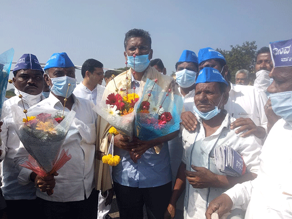 ಸಿ.ಎಂ.ಇಬ್ರಾಹೀಂ ಕಾಂಗ್ರೆಸ್‌ ಪಕ್ಷ ತೊರೆಯುವುದಿಲ್ಲ: ಸತೀಶ್ ಜಾರಕಿಹೊಳಿ