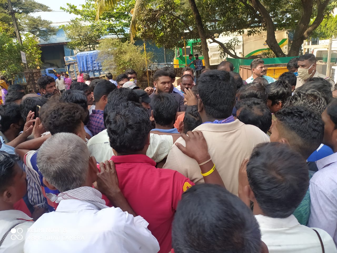 ಬೈಕಂಪಾಡಿ: ಆ್ಯಂಟನಿ ವೇಸ್ಟ್ ವಿರುದ್ಧ ಕಾರ್ಮಿಕರ ಪ್ರತಿಭಟನೆ