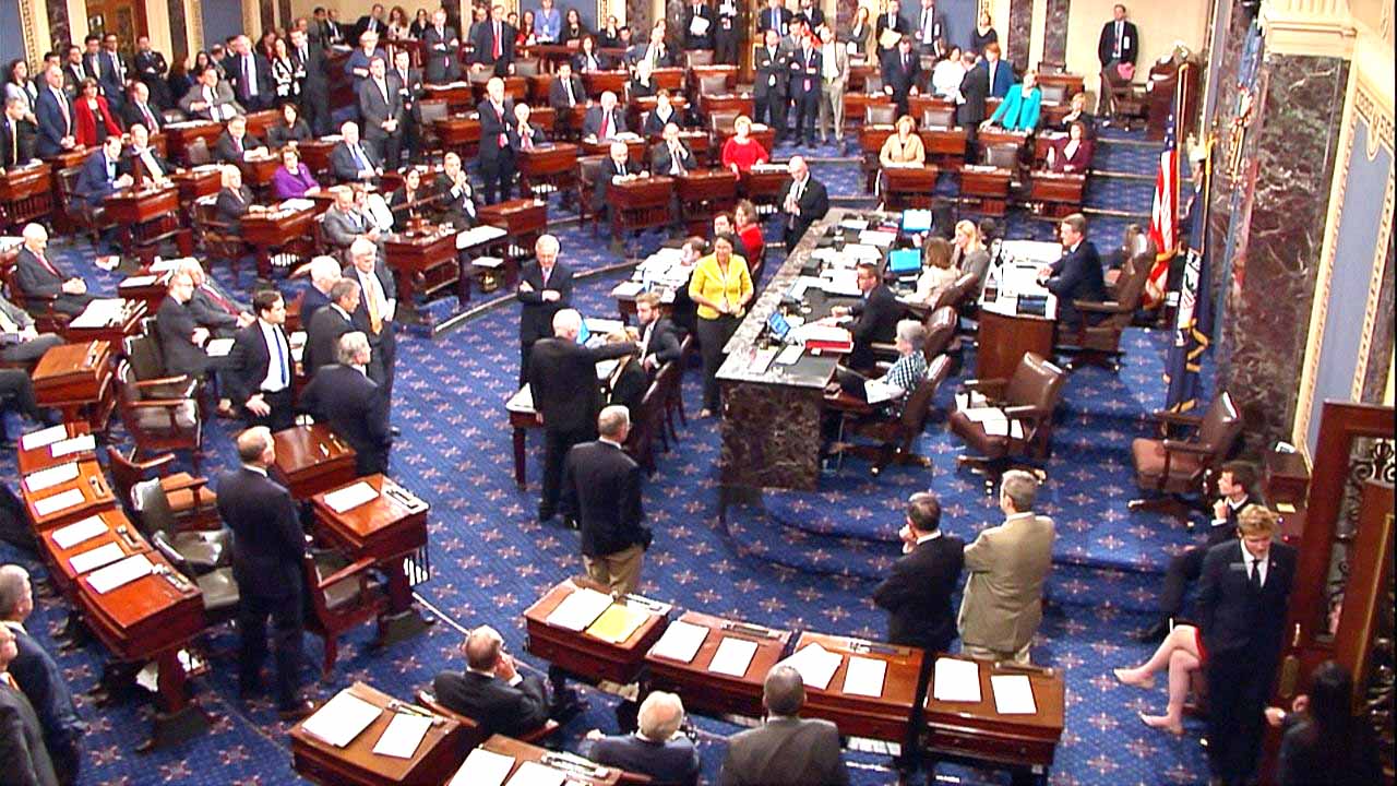 ಟ್ರಂಪ್ ವೀಟೊ ತಳ್ಳಿ ಹಾಕಿ ರಕ್ಷಣಾ ಮಸೂದೆ ಅಂಗೀಕಾರ; ನಿರ್ಗಮನ ಅಧ್ಯಕ್ಷಗೆ ಭಾರೀ ಹಿನ್ನಡೆ