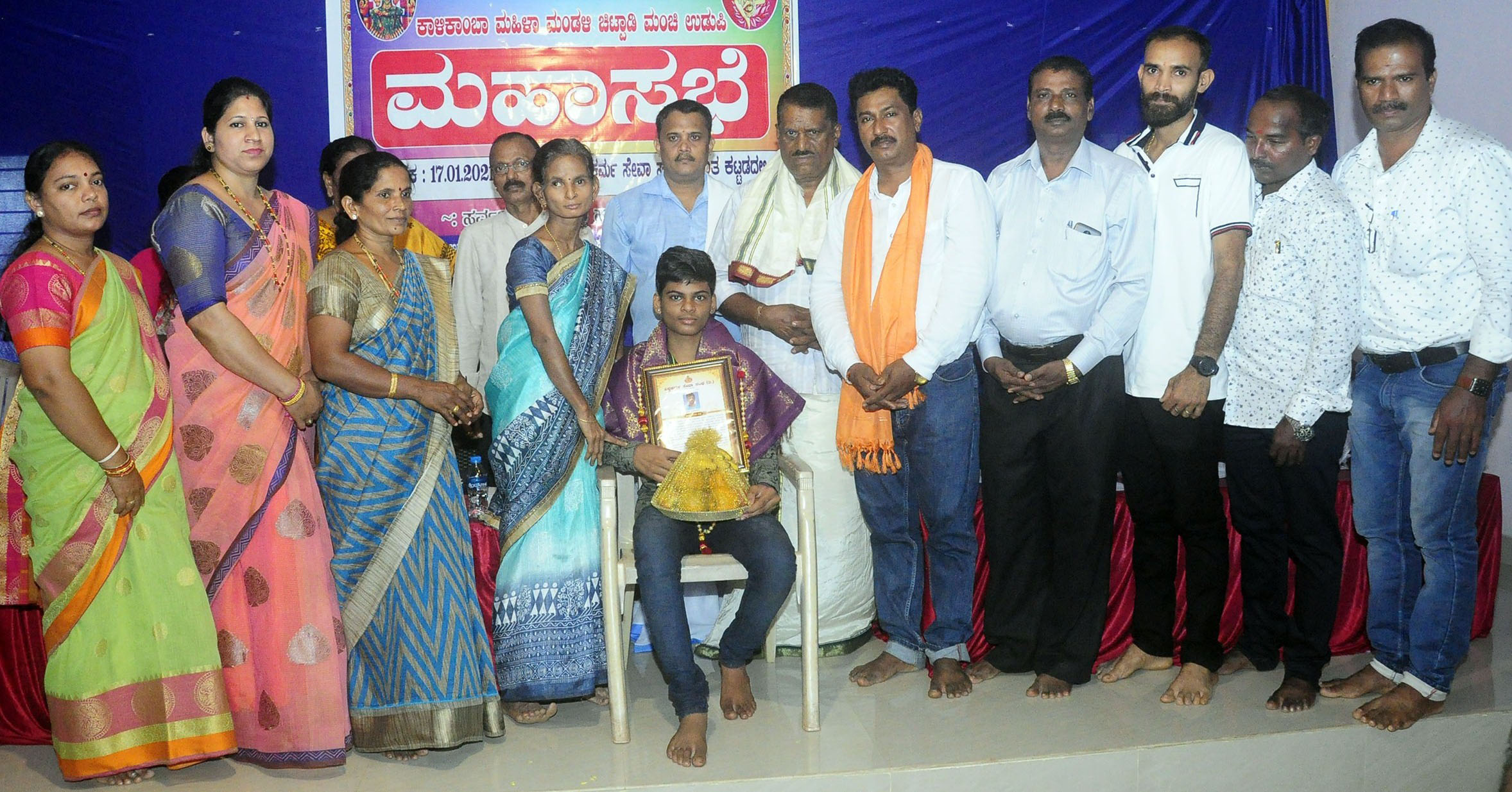 ವಿಶ್ವಕರ್ಮ ಪ್ರತಿಭಾವಂತ ವಿದ್ಯಾರ್ಥಿಗಳಿಗೆ ಪುರಸ್ಕಾರ ವಿತರಣೆ