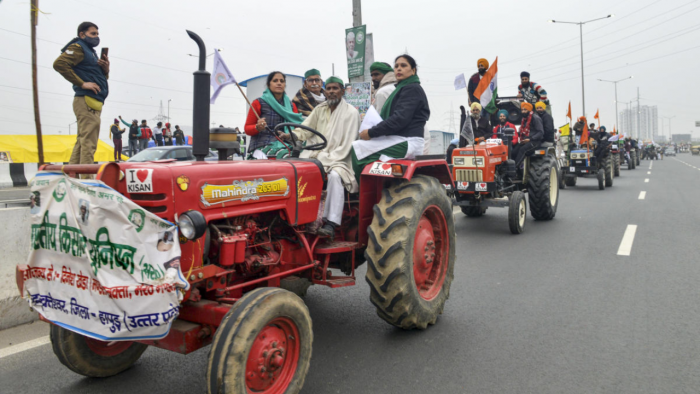 ಟ್ರ್ಯಾಕ್ಟರ್ ರ‍್ಯಾಲಿಗೆ ಪೊಲೀಸರ ಷರತ್ತುಬದ್ಧ ಅನುಮತಿ