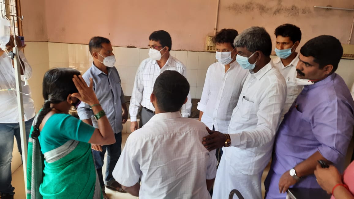 ಸಾರ್ವಜನಿಕರಿಂದ ದೂರು ಬಂದ ಹಿನ್ನೆಲೆ: ವೆನ್ಲಾಕ್ ಆಸ್ಪತ್ರೆಗೆ ಸಚಿವ, ಶಾಸಕರ ದಿಢೀರ್ ಭೇಟಿ