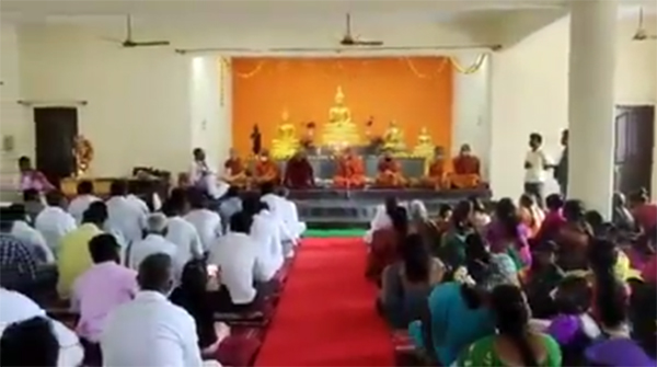 ತುಮಕೂರು: 250 ಮಂದಿ ದಲಿತರಿಂದ ಬೌದ್ಧ ಧರ್ಮ ಸ್ವೀಕಾರ