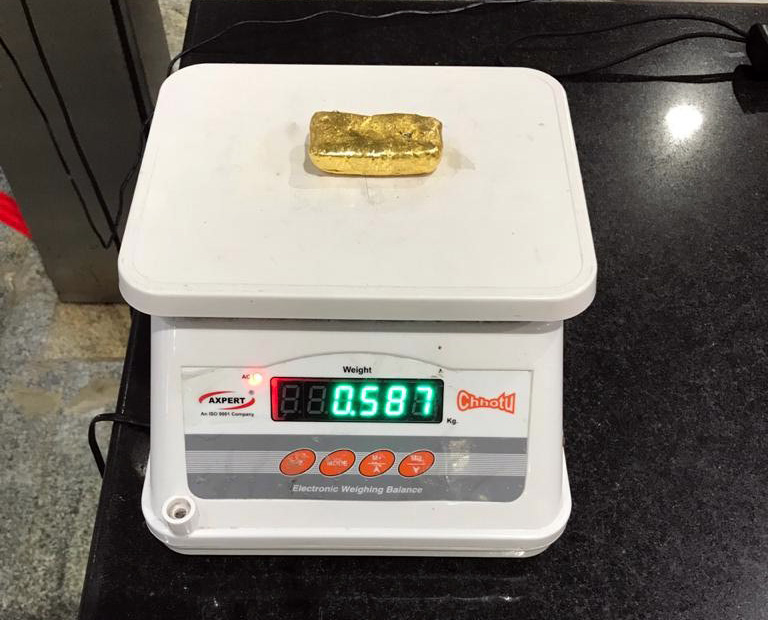 ಮಂಗಳೂರು ಏರ್‌ಪೋರ್ಟ್‌ನಲ್ಲಿ 29 ಲಕ್ಷ ರೂ. ಮೌಲ್ಯದ ಚಿನ್ನ ವಶ