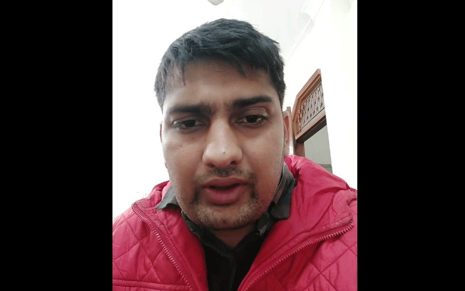 ಪತ್ರಕರ್ತ ಮನ್‌ದೀಪ್ ಪುನಿಯಾ ಬಂಧನ: ಪೊಲೀಸ್ ಕೇಂದ್ರ ಕಚೇರಿ ಎದುರು ಪತ್ರಕರ್ತರಿಂದ ಪ್ರತಿಭಟನೆ