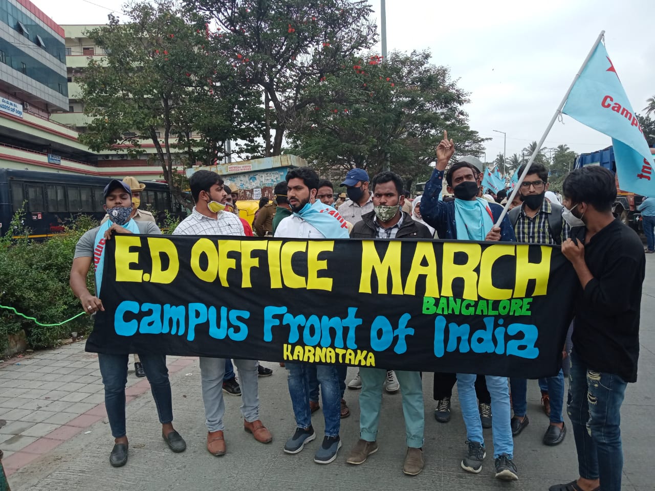 ಬೆಂಗಳೂರು: ಕ್ಯಾಂಪಸ್ ಫ್ರಂಟ್ ಕಾರ್ಯಕರ್ತರಿಂದ ಈಡಿ ಕಚೇರಿ ಮಾರ್ಚ್