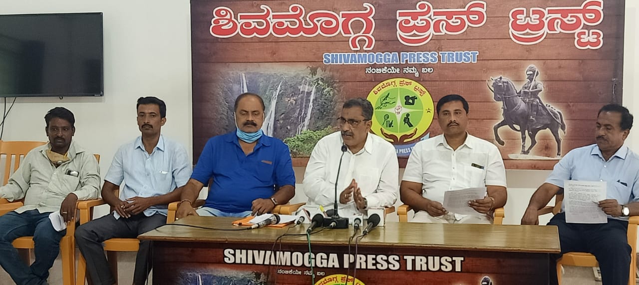 ಬಗರ್ ಹುಕುಂ ಸಾಗುವಳಿದಾರರು ಮನೆ ಕಳೆದುಕೊಂಡು ಜೈಲಿಗೆ ಹೋಗಬೇಕಾದ ಪರಿಸ್ಥಿತಿ