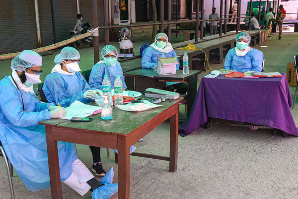 ಕೋವಿಡ್ ಪ್ರಕರಣಗಳಲ್ಲಿ ಏರಿಕೆ: ಕಟ್ಟೆಚ್ಚರ ವಹಿಸುವಂತೆ ನಾಲ್ಕು ರಾಜ್ಯಗಳಿಗೆ ಕೇಂದ್ರದ ಎಚ್ಚರಿಕೆ