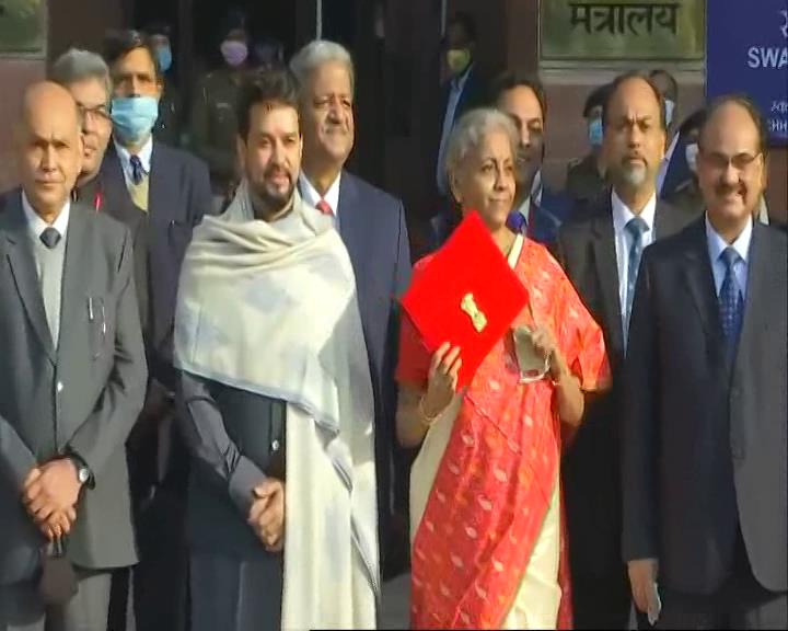 ಈ ಬಾರಿ ಕಾಗದ-ರಹಿತ ಬಜೆಟ್: ಟ್ಯಾಬ್ ಬಳಸಿ ಬಜೆಟ್ ಮಂಡಿಸಲಿರುವ ನಿರ್ಮಲಾ ಸೀತಾರಾಮನ್