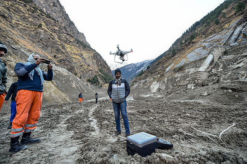 ಉತ್ತರಾಖಂಡ ದುರಂತ:ತಪೋವನ ಸುರಂಗದಲ್ಲಿ ಅಡಚಣೆಗಳ ನಡುವೆಯೇ ಮುಂದುವರಿದಿರುವ ರಕ್ಷಣಾ ಕಾರ್ಯಾಚರಣೆ