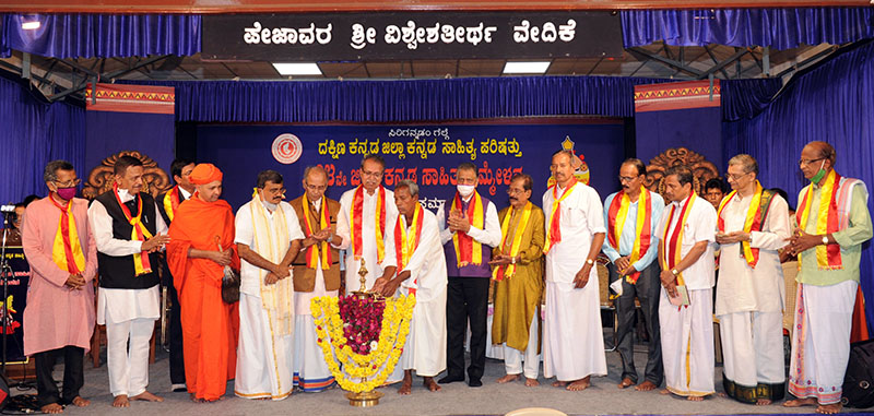 ಮುಚ್ಚುವ ಸ್ಥಿತಿಯಲ್ಲಿರುವ ಕನ್ನಡ ಶಾಲೆಗಳನ್ನು ಉಳಿಸುವ ಪ್ರಯತ್ನ ಅನಿವಾರ್ಯ: ಡಾ‌.ಪ್ರಭಾಕರ ಜೋಶಿ